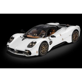 Pagani Utopia - 1/8 Pocher